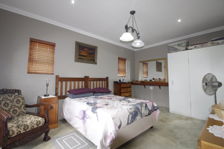 4 Bedroom Property for Sale in Fountains Estate Eastern Cape